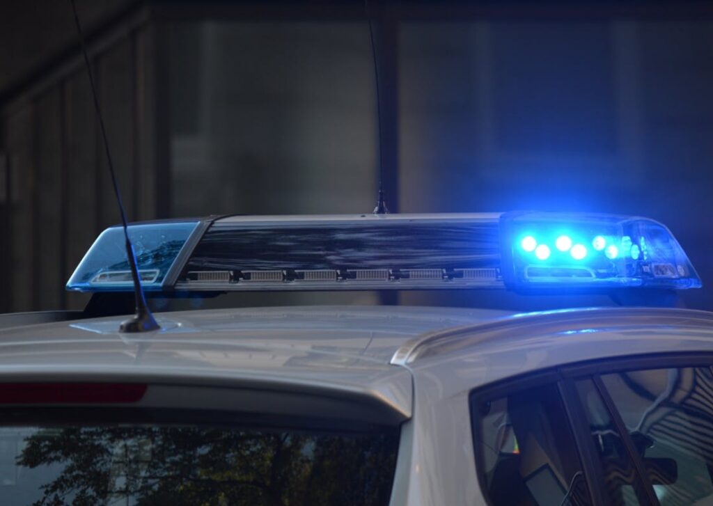 37-letni mężczyzna zatrzymany za kradzież pieniędzy z kościelnej skarbony na Bielanach