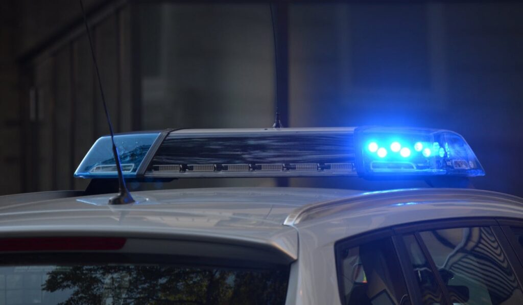 Funkcjonariusze policji bielańskiej zatrzymali 17-latka podejrzanego o przechowywanie dużych ilości narkotyków