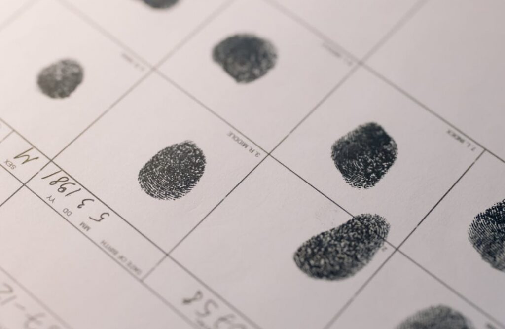 Ważna rola profilaktyki kryminalnej w edukacji młodzieży – spotkanie policjantów z uczniami liceum