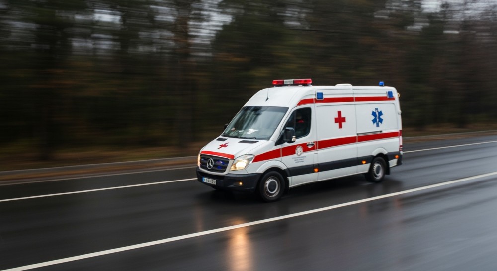 Nie daj się zwieść: Selfie na lodzie to niebezpieczne wyzwanie!