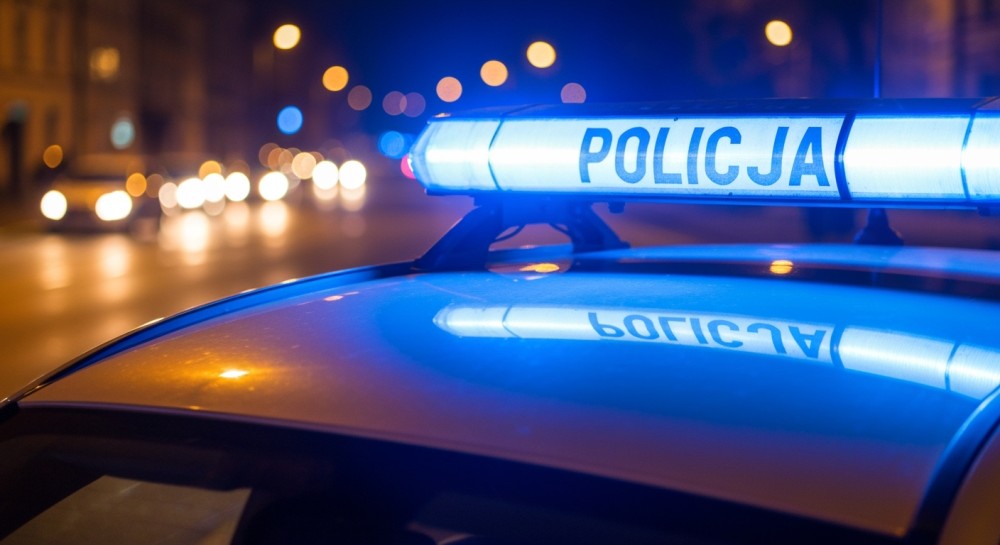 Kierowca z 3,4 promila wjechał w znak drogowy na Kochanowskiego